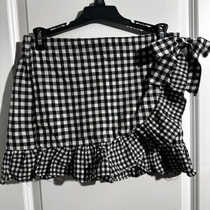 Rare Editions Girls’ Black & White Gingham Skort with Ruffles – Size12 Worn Once